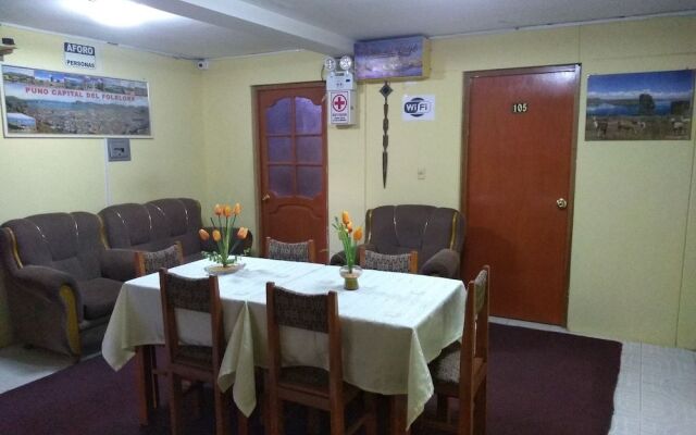 Hostal Vista Al Lago