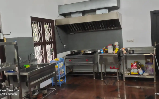 Humming Breeze Nature Retreat