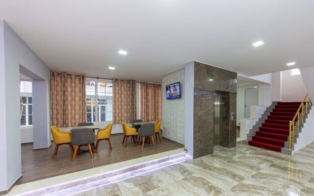 Esal Hotel