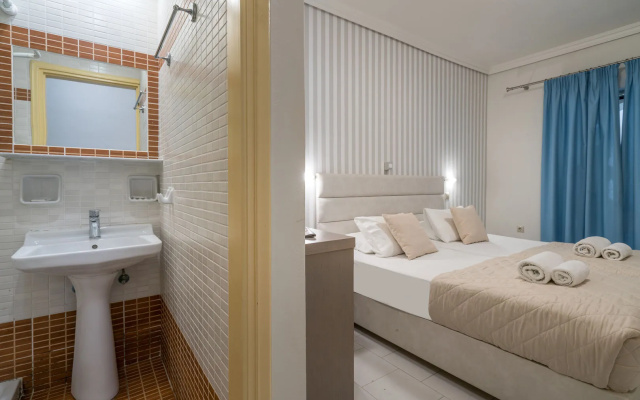 Denise Beach Hotel
