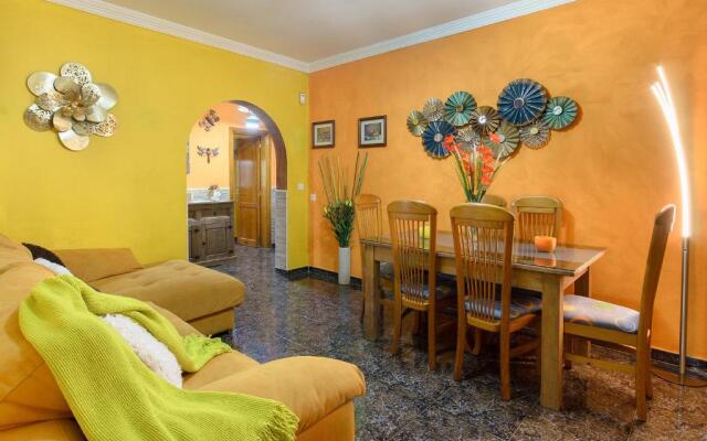 Hearth away from house. BREIA