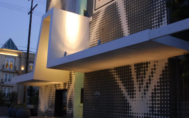 The Adler a Hollywood Hills Hotel