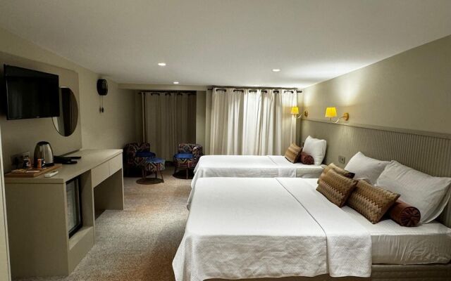 Astro Vefa Hotel