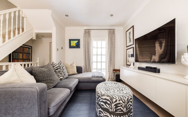 Prince Luxe 4 Bedroom House in Chelsea