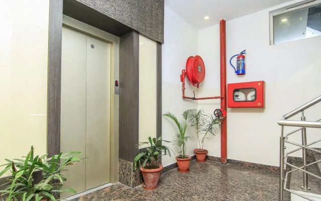 OYO 4975 Hotel Buddha Residency