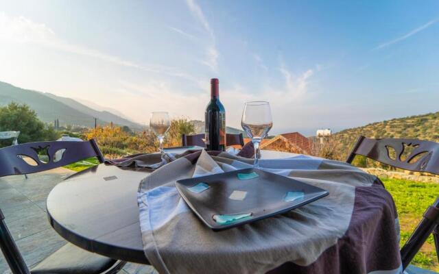 Chardonnay Guest Studio Rooms with Great view for nature lovers