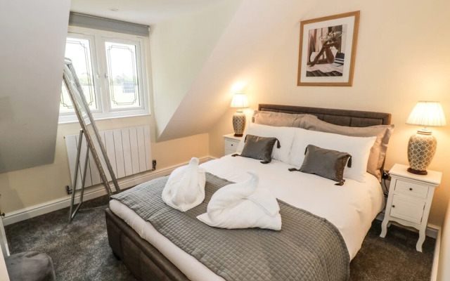 Globe Cottage