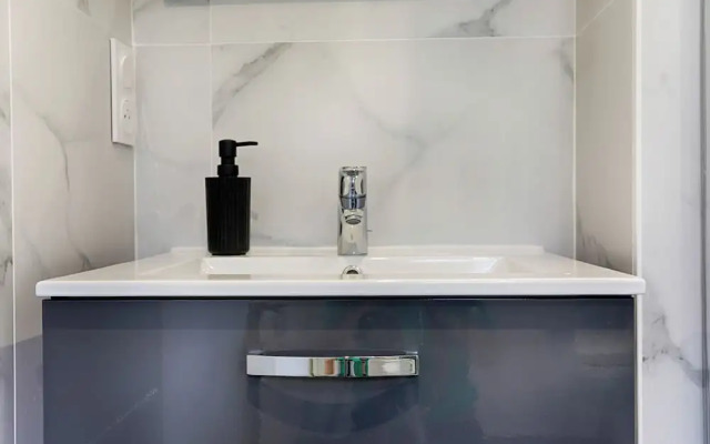 Brit Hotel Le Branhoc