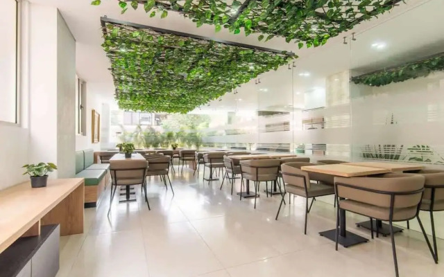 Modern Apartment in Usaquien