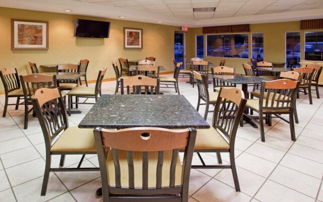 Holiday Inn Express Murrysville - Delmont by IHG