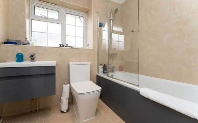 Host Stay Martlet House
