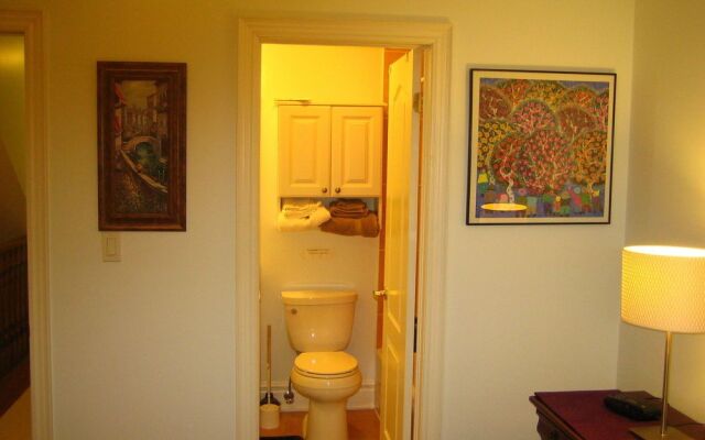 Clinton and Bloor B&B