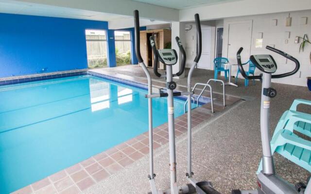 Absolute Lakeview Motel