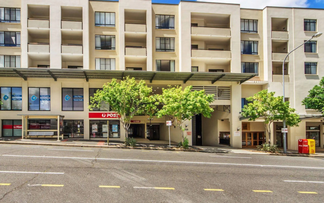Spring Hill Central Apartments