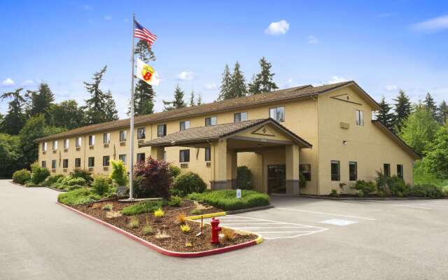 Super 8 by Wyndham Port Angeles at Olympic National Park Hotel