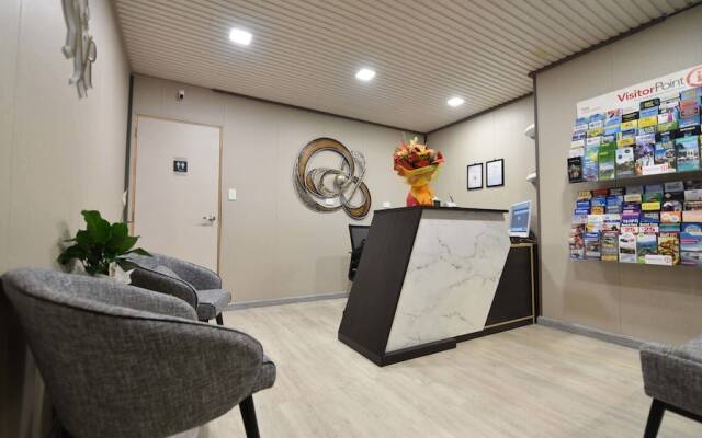 Regal Residency