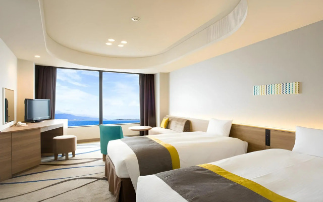 Lake Biwa Otsu Prince Hotel