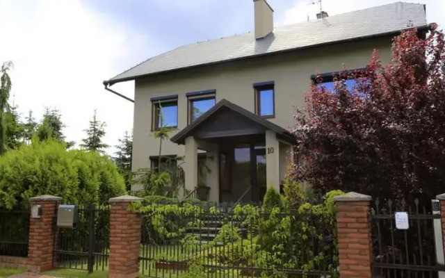 10 Bed And Breakfast