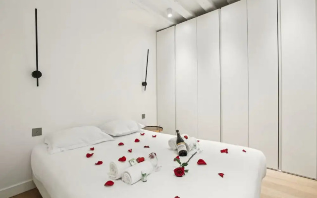 Lavie Maison AC Center of Paris