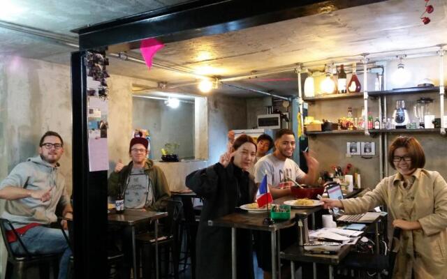 Time Travelers Party Hostel In Hongdae - Foreigners Only