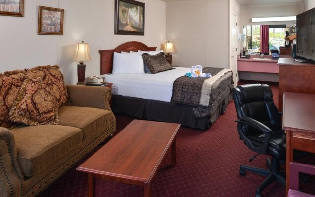 Branson Yellow Rose Inn and Suites