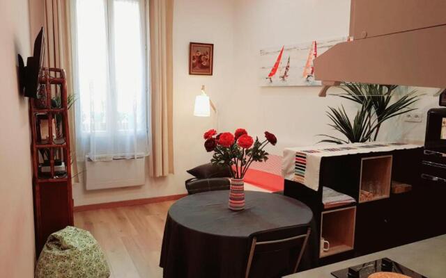 AC, cosy apartment, 15" sea