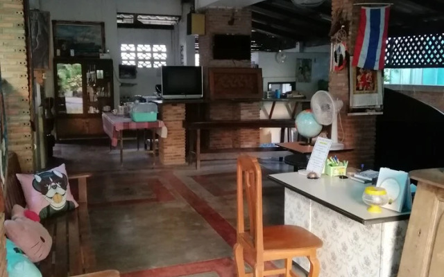 Ayutthaya Place
