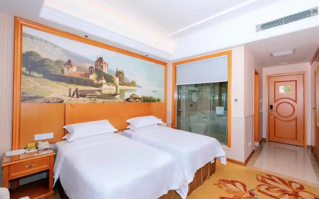 Vienna Hotel Shenzhen Longgang Ainan Road Branch