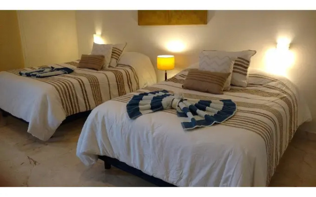 Vista Condominium by ChezPlaya