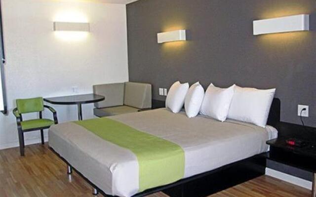 Homegate Studios & Suites