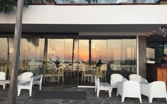 Golden Bay Galapagos