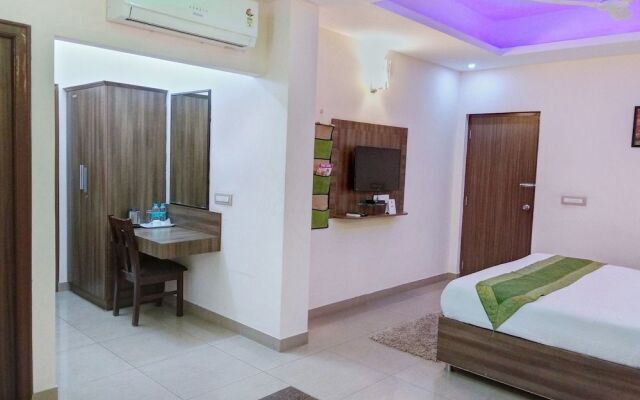 OYO 10533 Hotel Victory Grand