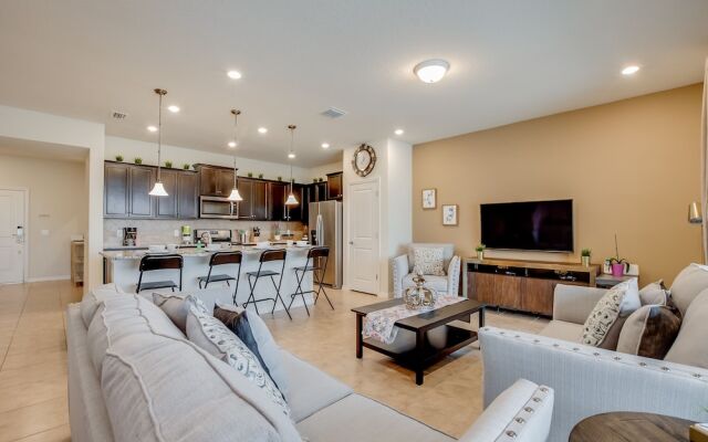 4611 Terrasonesta Drive