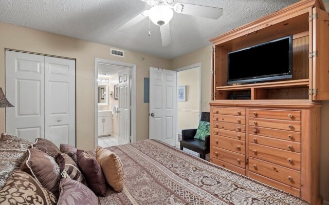 Pelican Beach 1202 1 Bedroom Condo by Pelican Beach Management