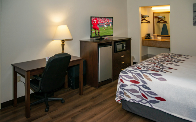 Red Roof Inn Tallahassee East