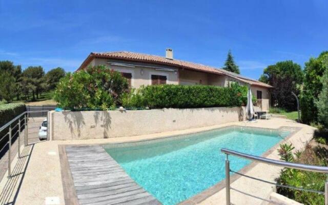 Jolie maison au calme avec piscine privée - 5 Pièces 10 personnes 197519