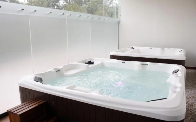 Super Suite Pool & Gym Polanco Area