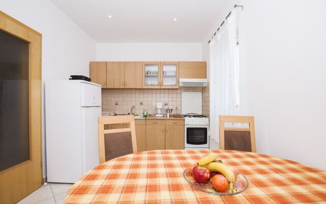 Apartments Alen / Two Bedroom A5