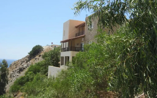 Sfinias Hotel