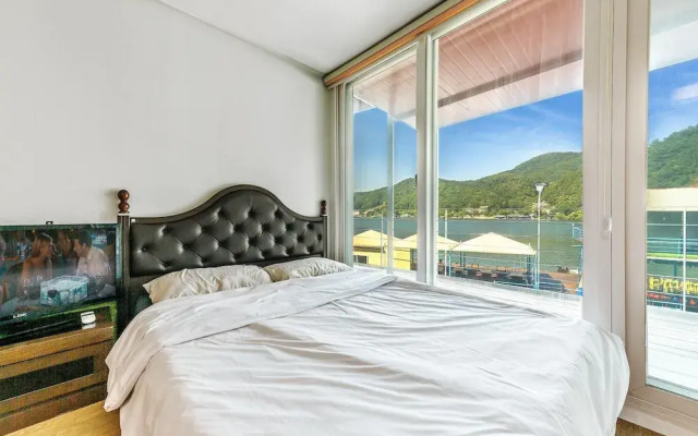 Gapyeong Clubviva Spa Pension