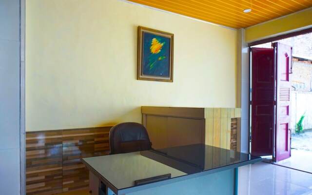 OYO 93066 D'niel Homestay Syariah