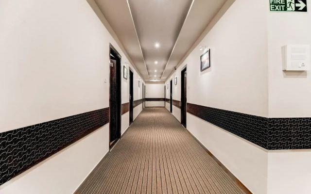 Hotel Pearl's BKC Inn- Near Trade Centre, Visa Consulate