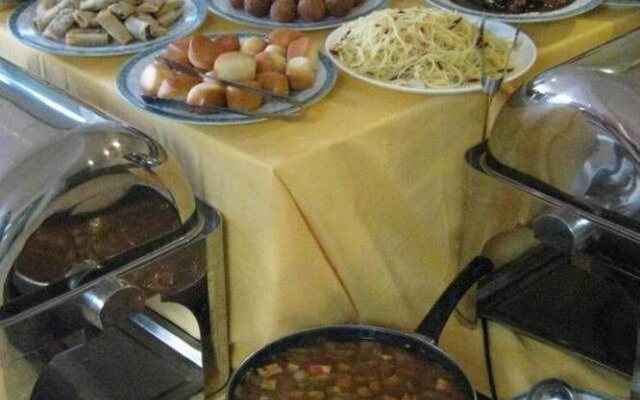 Zhuhui Business Hotel - Qingdao