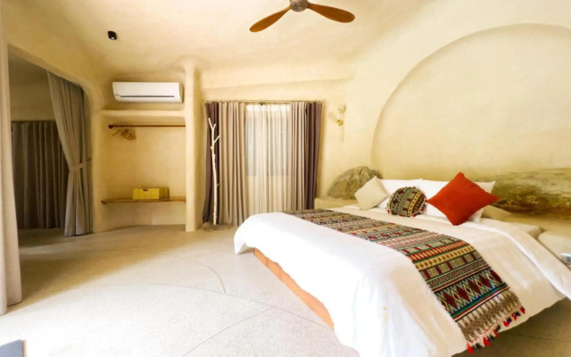Amaya Retreat