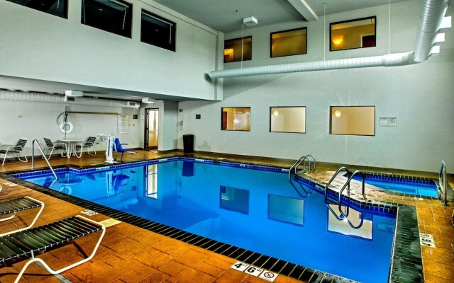 The Lotus Suites at Midlane-Gurnee/Waukegan