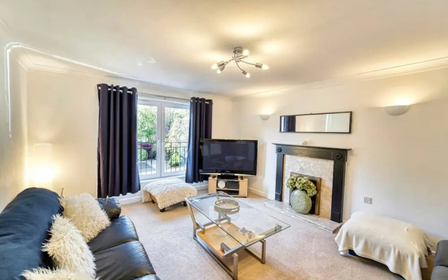 Host Stay Lion Court