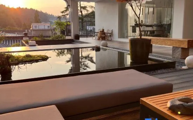 Xiao Zhang's Cultural and Artistic Homestay