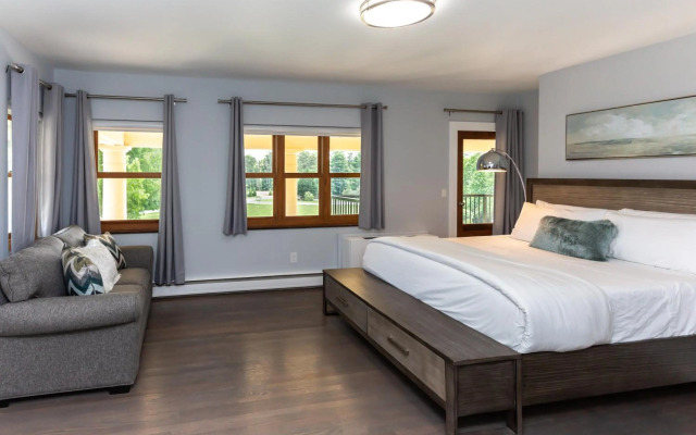 SKYLARANNA Resort & Spa