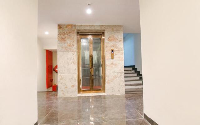 Fabhotel Prime The Eminence