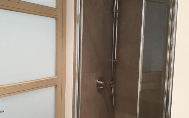 Newly Renovated Studio 15 min walk from Acropolis